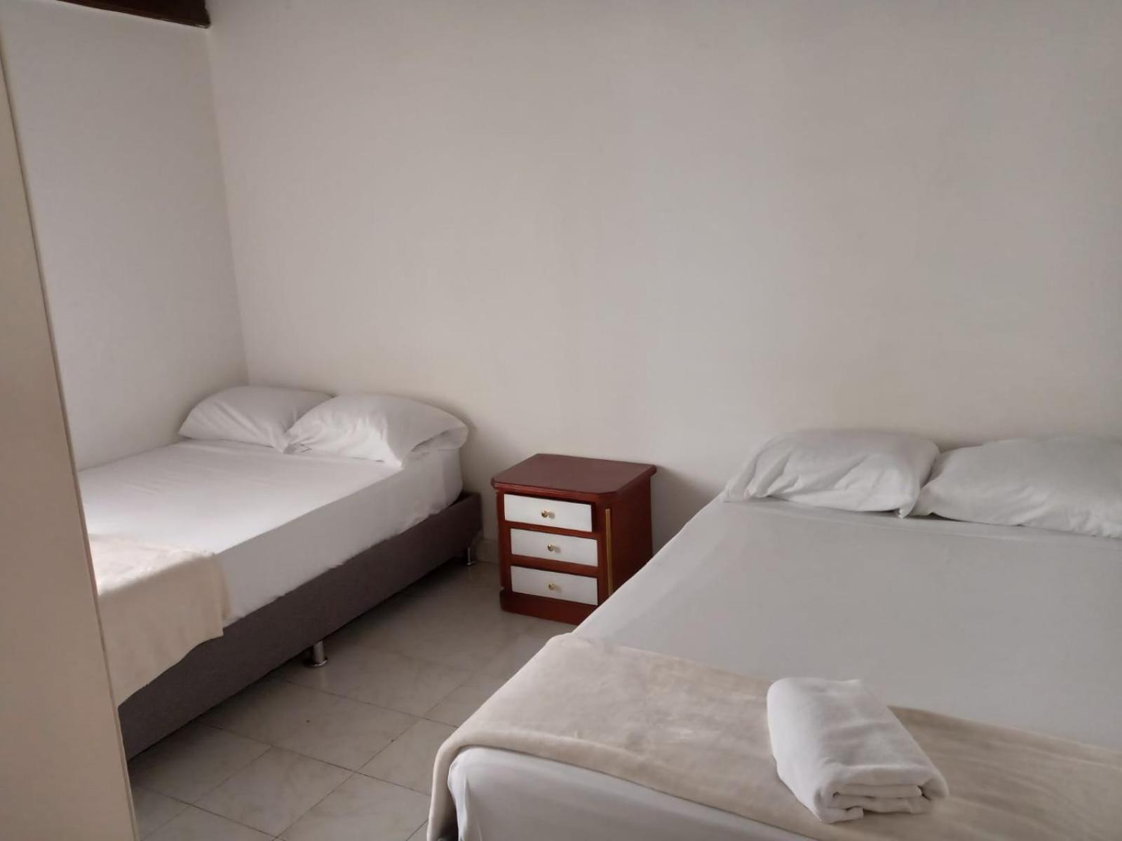 Road Living Guest house Medellin